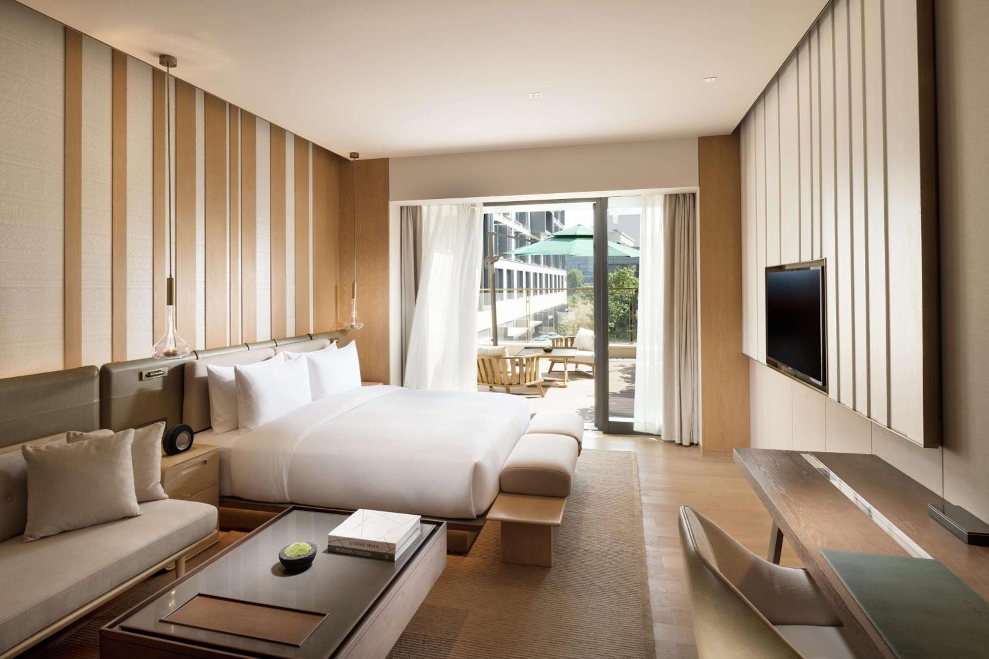 Joyze Hotel Xiamen, Curio Collection By Hilton Exterior photo