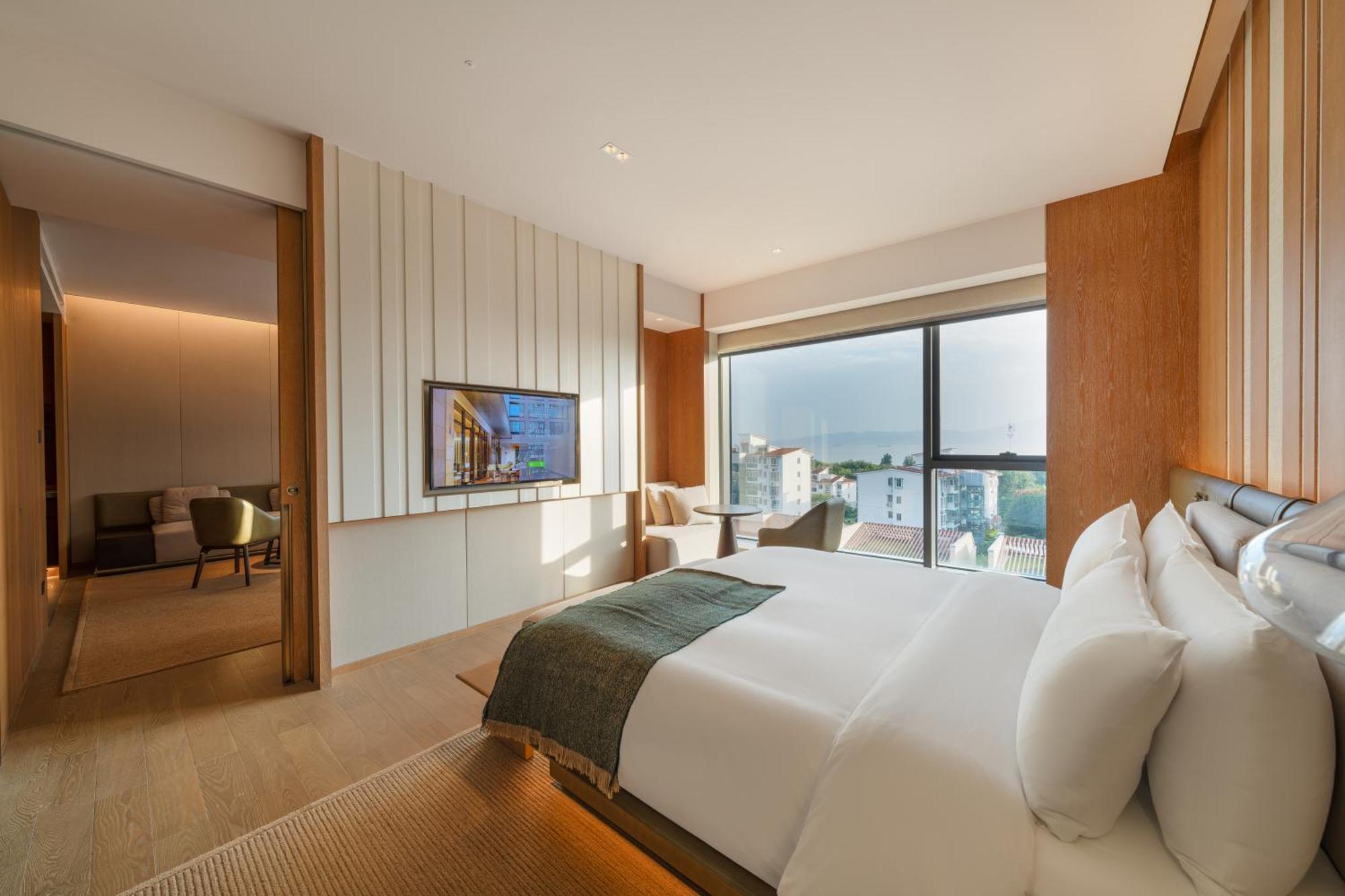 Joyze Hotel Xiamen, Curio Collection By Hilton Exterior photo